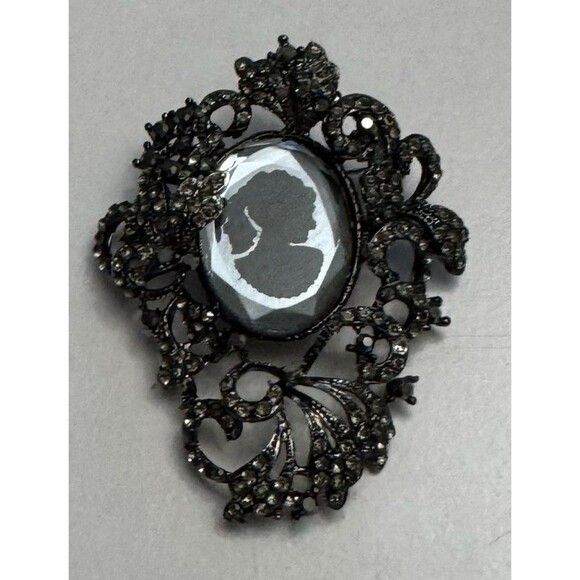 Vintage Ornate Cameo Brooch with Rhinestones – 2.5 Inches, Dark Silvertone - Picture 5 of 9